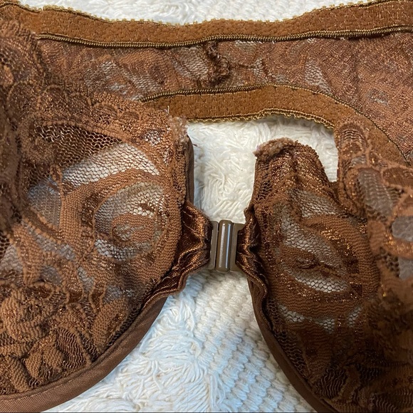Christian Dior vintage lace bra 32 B - Picture 7 of 14